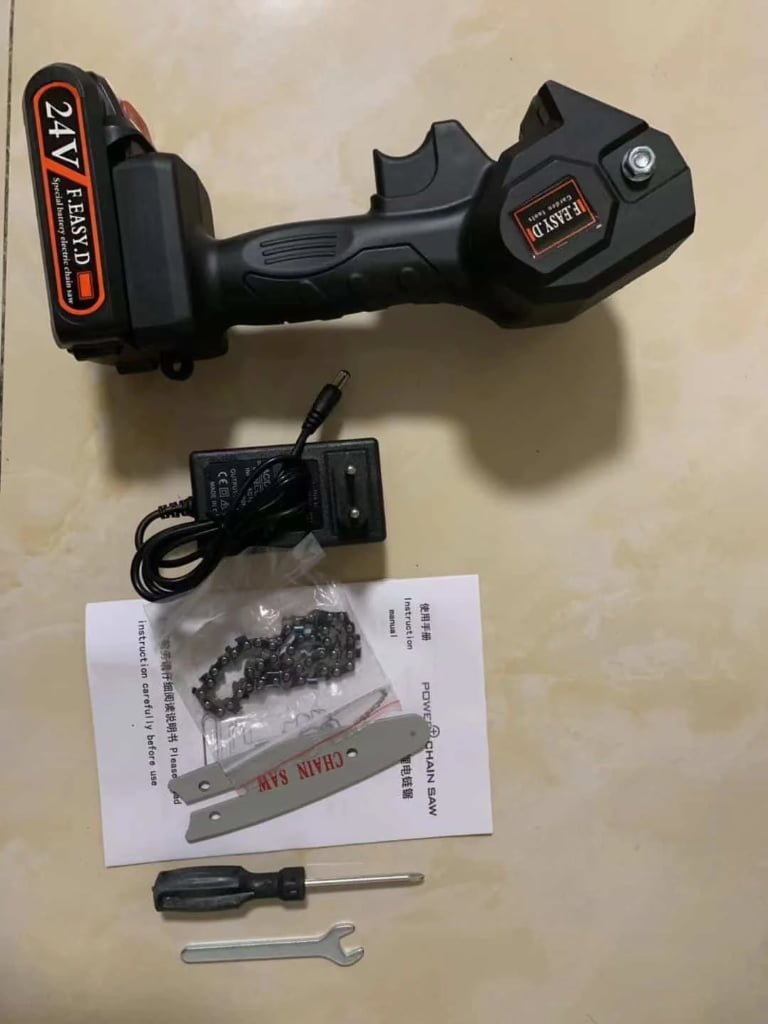 Portable chainsaw kit with accessories